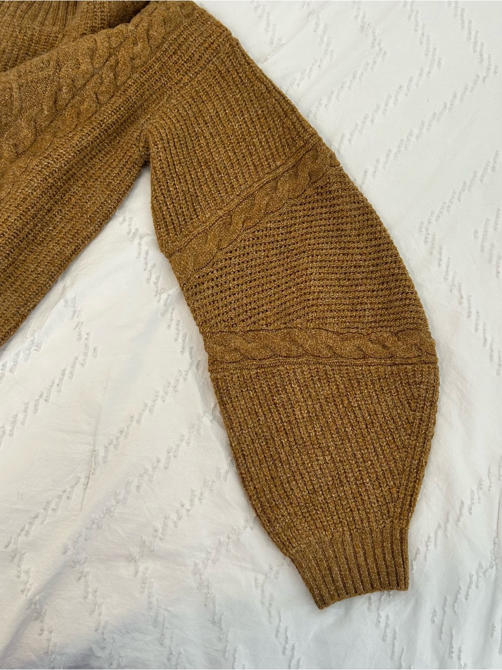 Scoop Women’s Balloon Sleeve Crewneck Cropped Sweater Camel Tan L (12-14) NEW - Picture 3 of 9